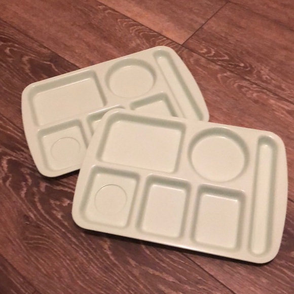 2 Adcraft VTG Melamine 6 Compartment Tray, 15 x 10” Lunch Cafeteria Plate Mint - Picture 2 of 4